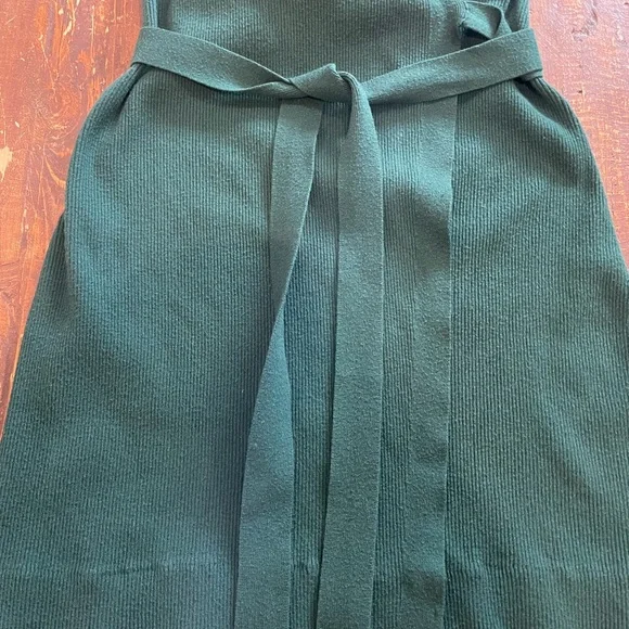 Dark green Banana Republic wrap sweater dress size small - Picture 8 of 9
